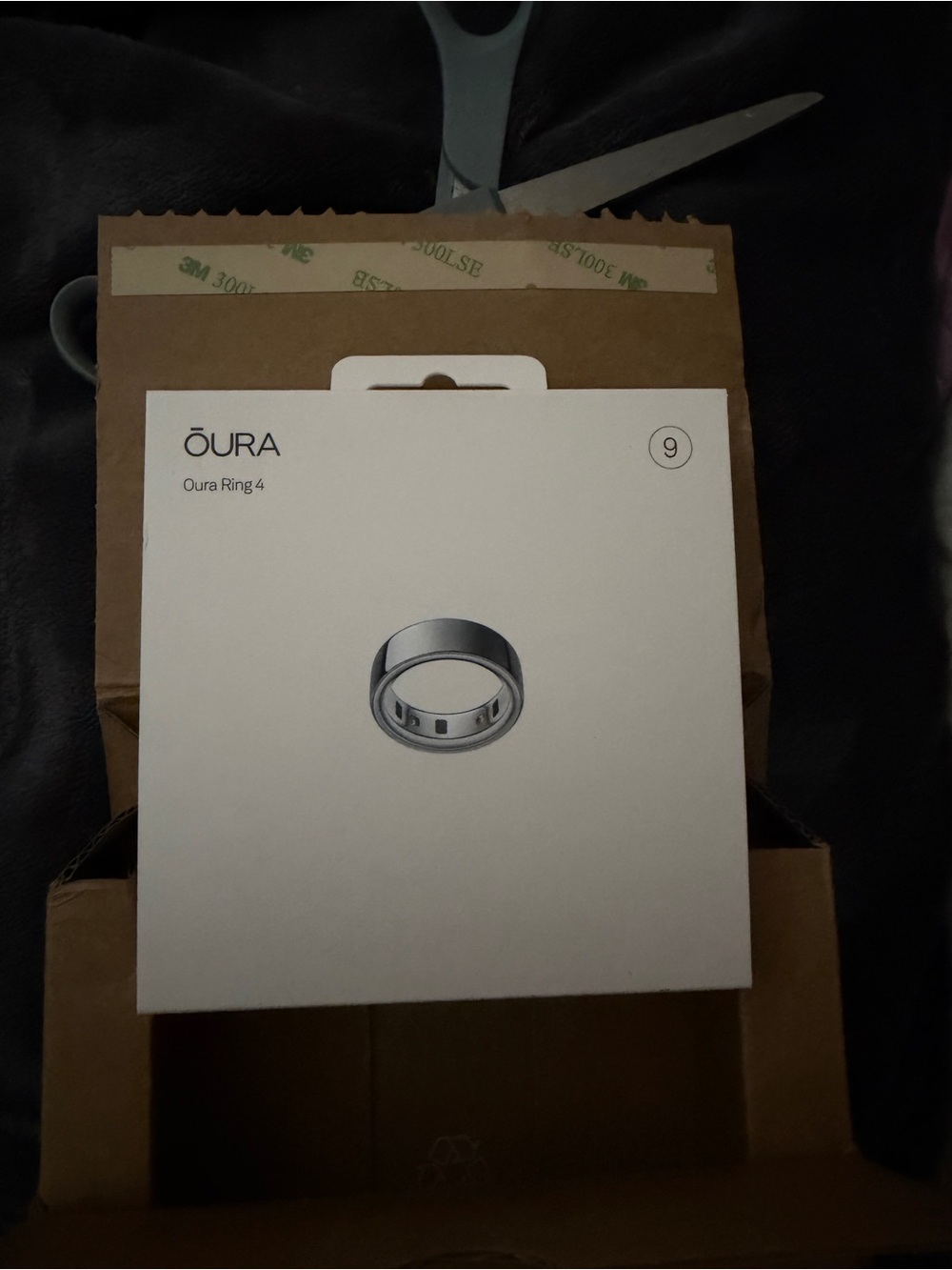 Oura Ring 4 – Silver Smart Health Ring (Size 9)